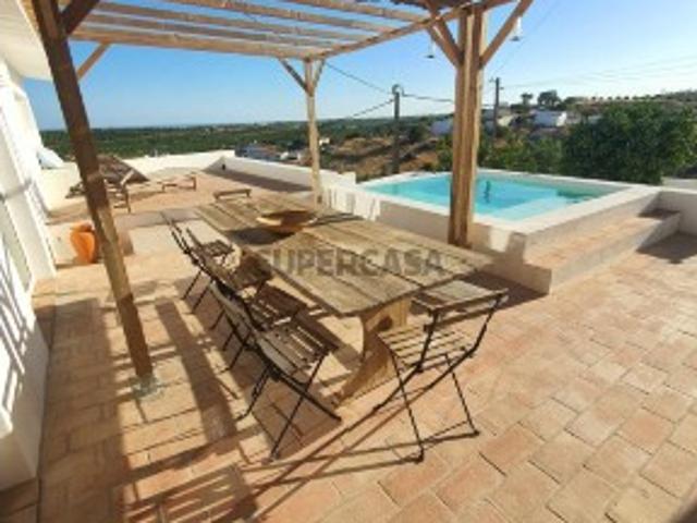 Moradia V3 c/piscina no Montinho da Aroeira em Castro Marim