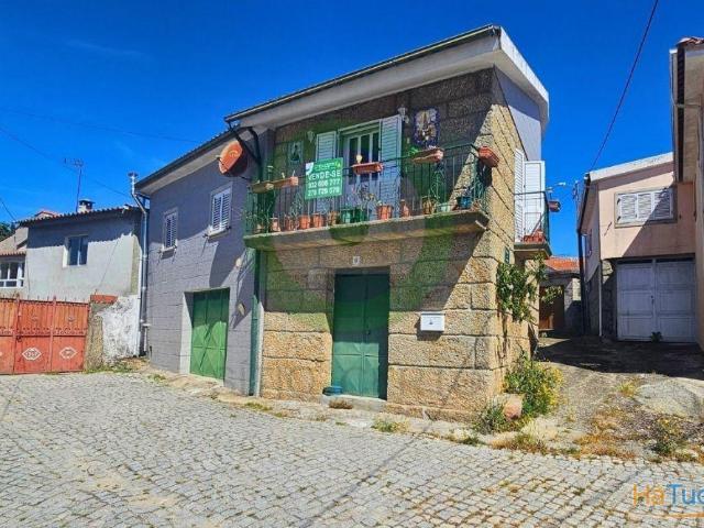 Moradia V3 em Fiães | 26084094148