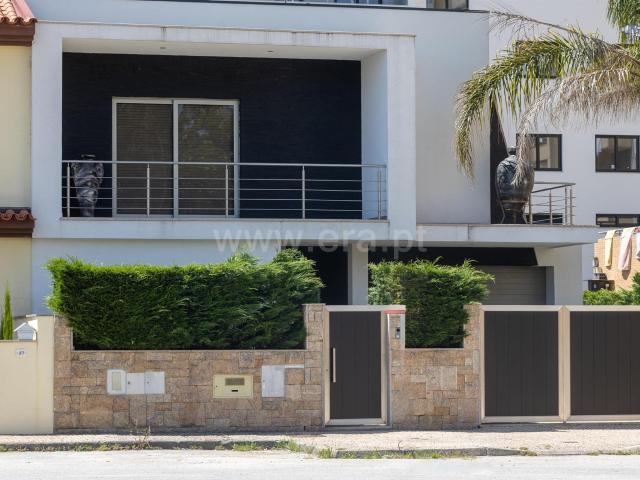 Moradia V3 em Lordelo, Paredes 263m² Unhão e Lordelo