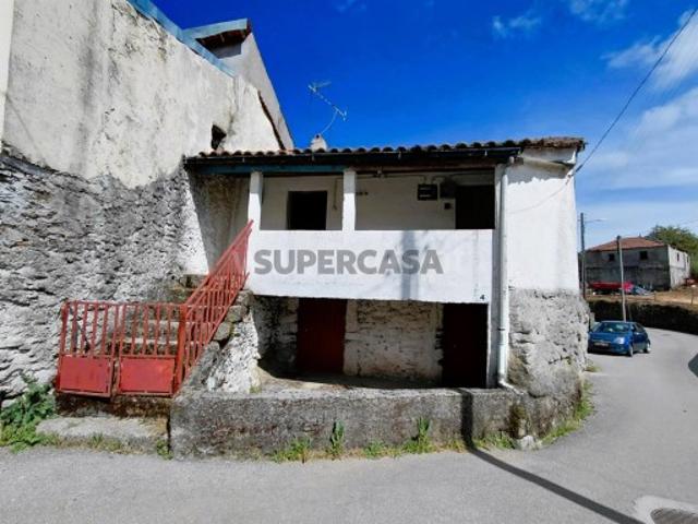 Moradia V3 em Sobrado