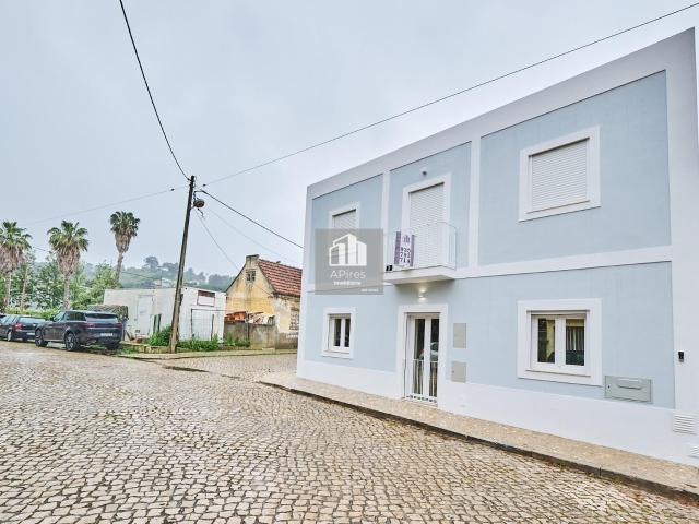 MORADIA V3 na TRAFARIA, nova a estrear