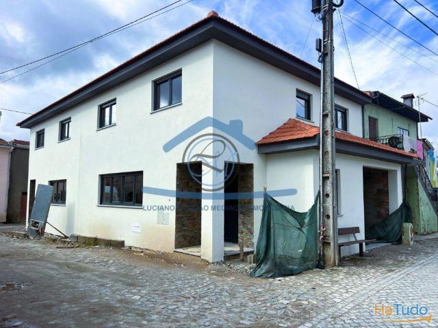 Moradia V3 Geminada ? ao Régia Douro Park | 26024059216