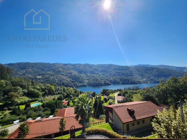Moradia V3 para comprar no Parque Nacional Peneda Gerês em P. 134m² Chorense e Monte