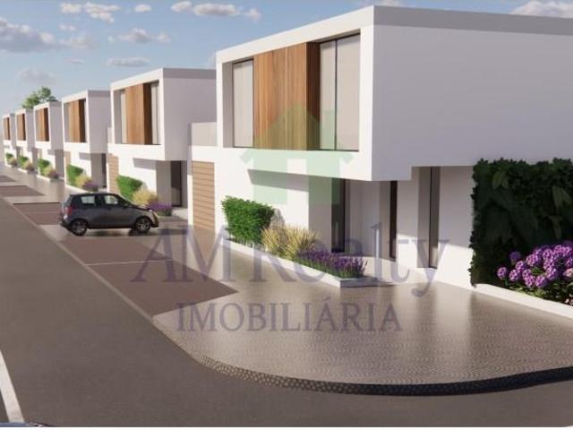 Moradia V3 | Praia De Santa Cruz 196m² A dos Cunhados e Maceira
