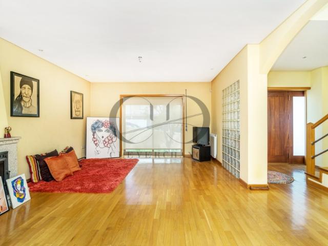Moradia V3 para venda Sandim V. N. Gaia