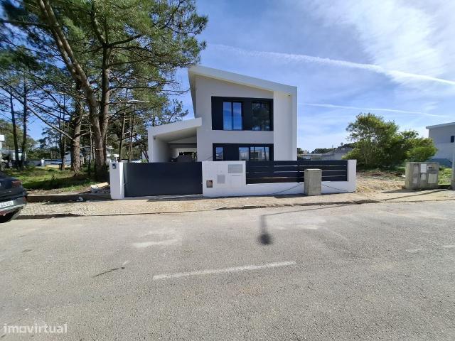 Moradia V3 Sesimbra Lagoa