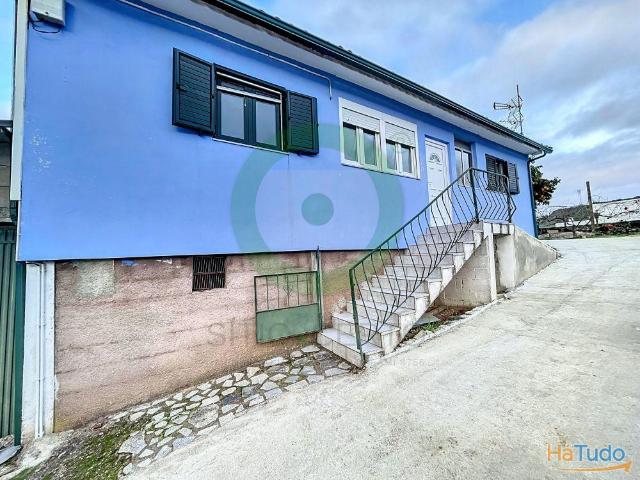 Moradia V3 situada em Vilarinho das Paranheiras | 26063920963