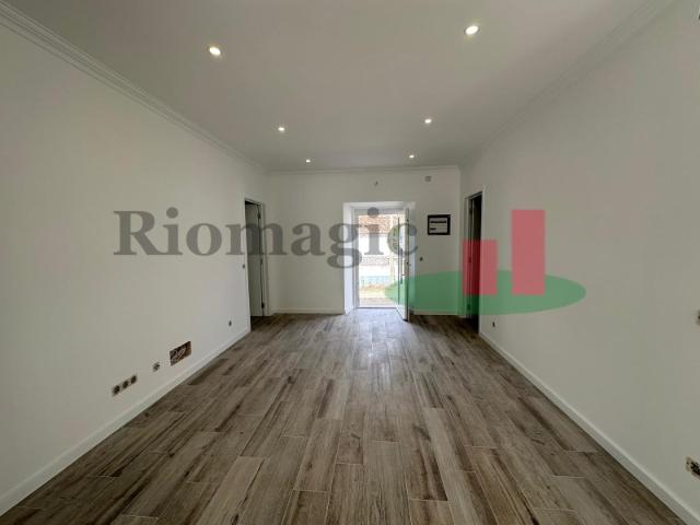 Moradia V3 totalmente Reabilitada no Sobral Parelhão Bombarral com Anexo e Logradouro