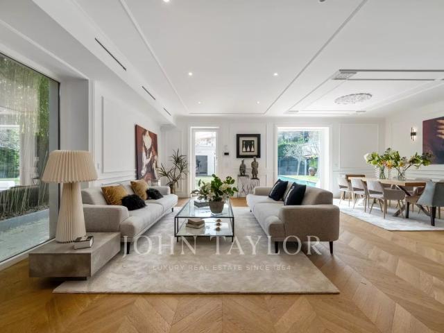 Moradia V 3+1 | 300m2 | Anexo | Jardim | Piscina | Centro de Cascais
