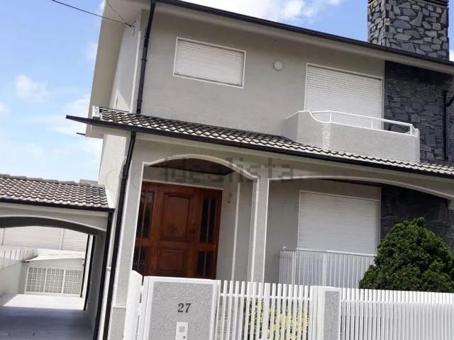 Moradia, Valadares