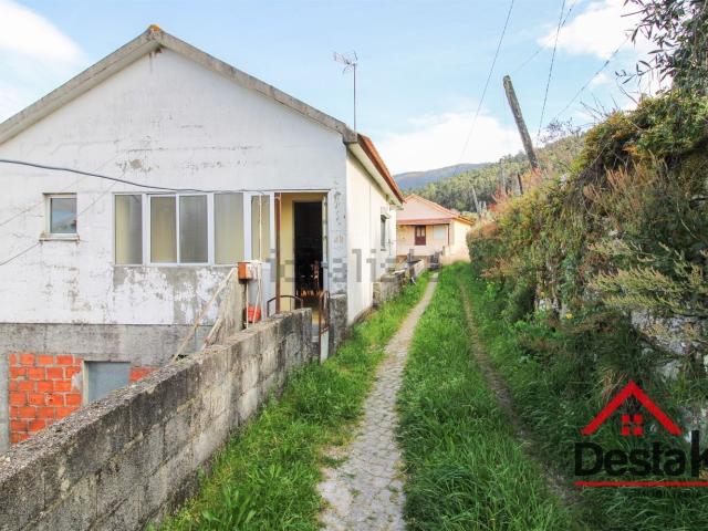 Moradia, Valadares