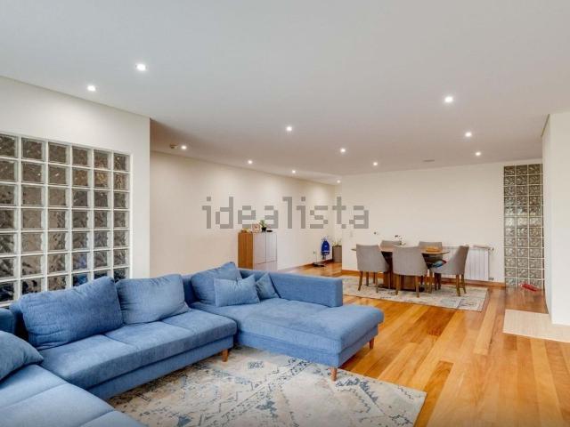 Moradia, Valadares
