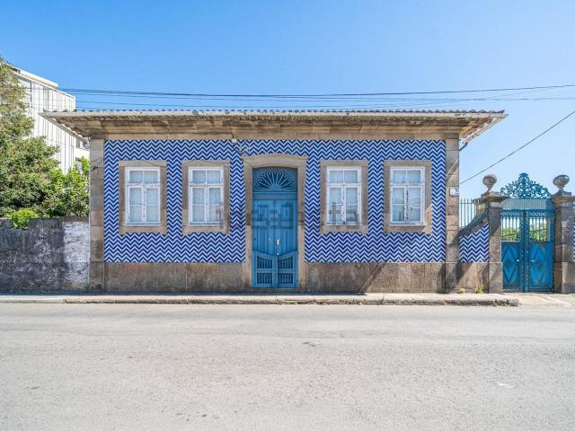 Moradia, Valadares