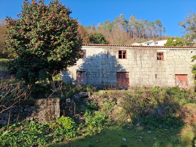 Moradia, Valbom e Passô