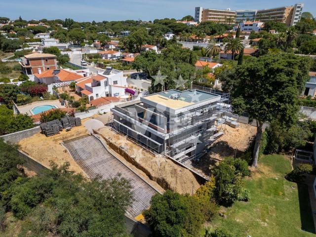 Moradia, Vale Navio, Albufeira e Olhos de Água