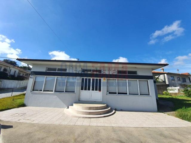 Moradia, Vale São Cosme Telhado Portela