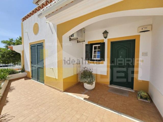 Moradia, Venda do Pinheiro e Santo Estêvão das Galés