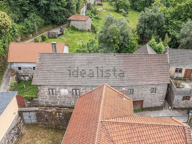 Moradia, Ventosa e Cova