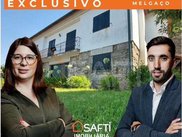 Moradia, Vila