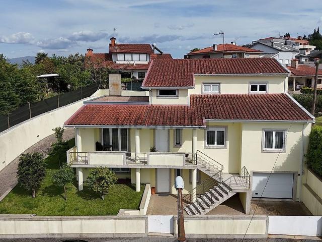 Moradia, Vila Cova da Lixa e Borba de Godim