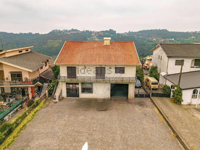 Moradia, Vila Cova da Lixa e Borba de Godim