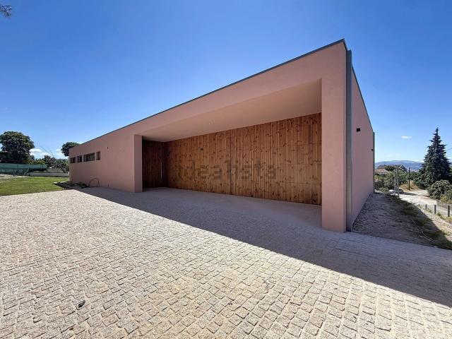 Moradia, Vila Caiz