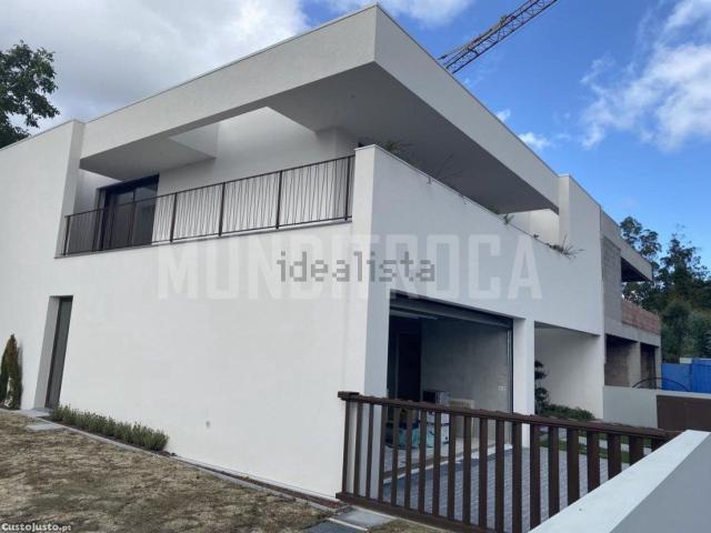 Moradia, Vilaça e Fradelos
