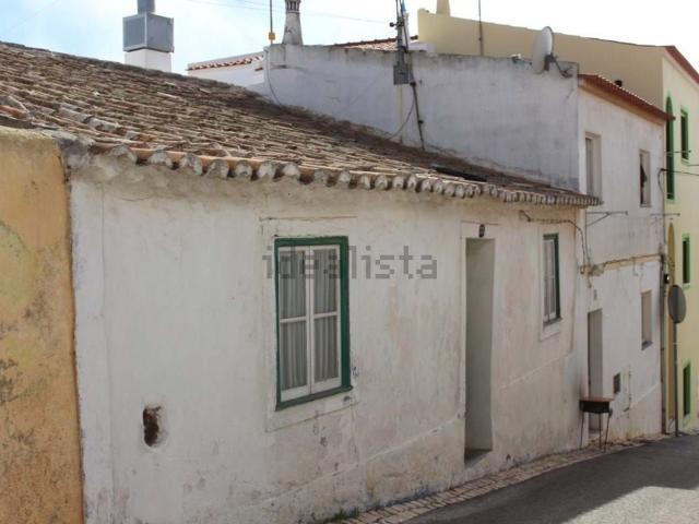 Moradia, Vila do Bispo e Raposeira
