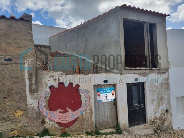 Moradia, Vila do Bispo e Raposeira