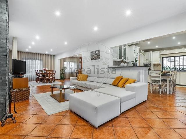 Moradia, Vila de Prado