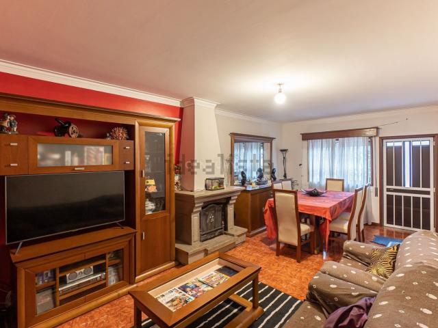 Moradia, Vila Nova da Telha