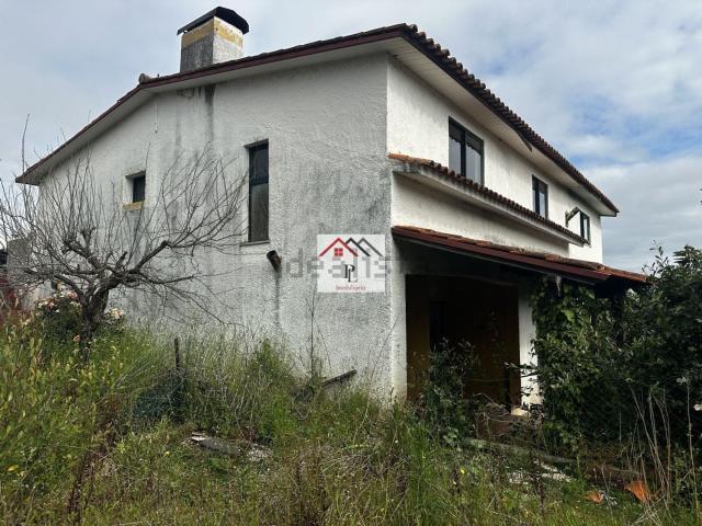 Moradia, Vila Nova de Monsarros