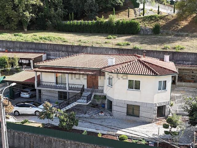Moradia, Vila Verde e Santão