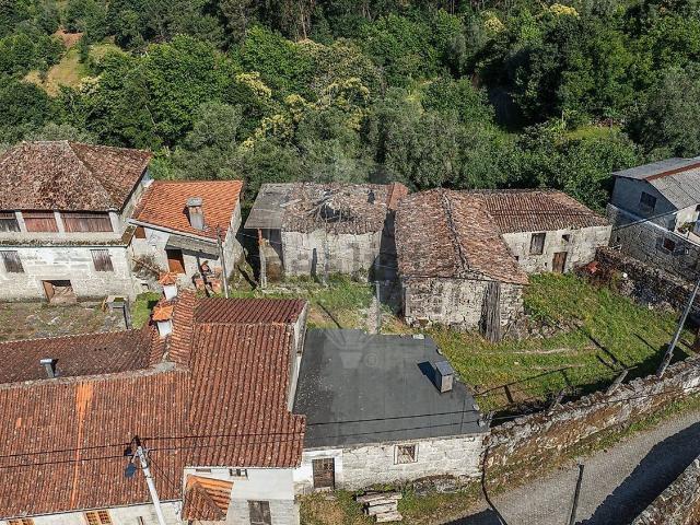 Moradia, Vilela Seramil Paredes Secas