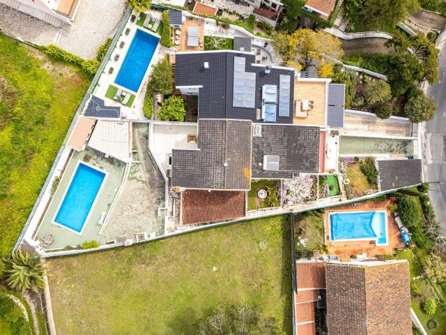 Moradia vista frontal rio 338m² Paco de Arcos