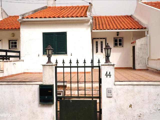 Espaoso T2 em Sintra com Terrao e Estacionamento