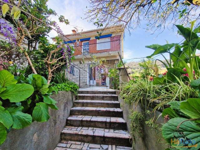 Moradia | 26064038328
