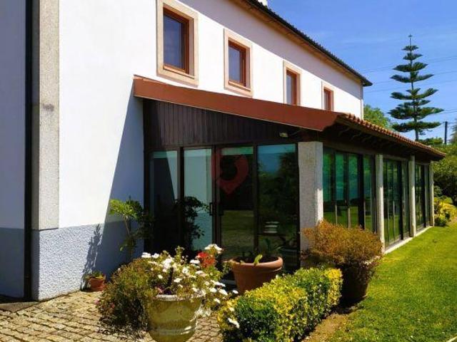 Moradia | 26084092208