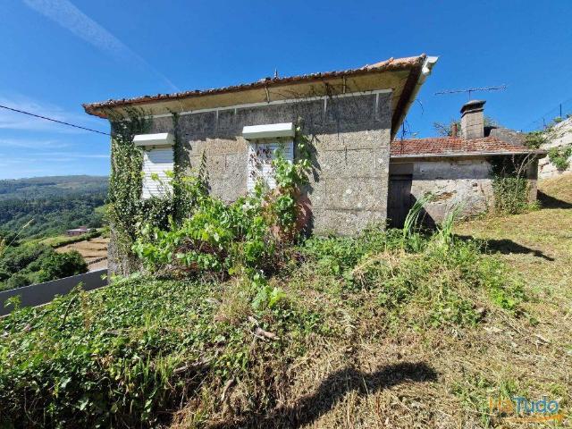Moradia | 26083917864