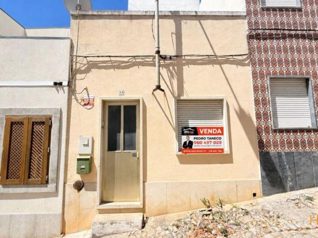 Moradia 2 Pisos T3 Tavira, Logradouro, Terraço, a 7 minutos da Praia | 26084096662