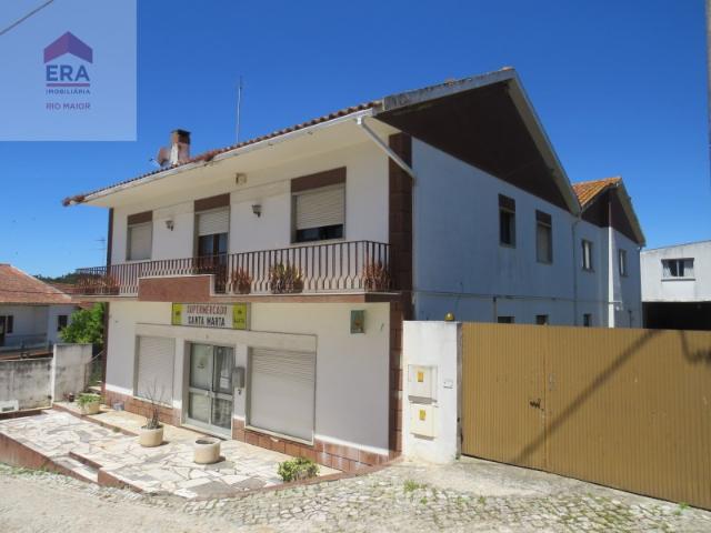 Moradia, 3 quartos, Alcobaça, Coz, Alpedriz e Montes