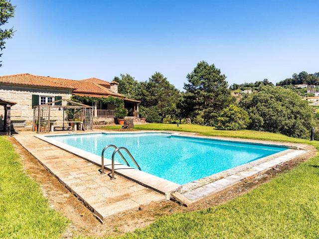 Moradia 4 quartos, piscina, Marco de Canaveses 290m² Livração