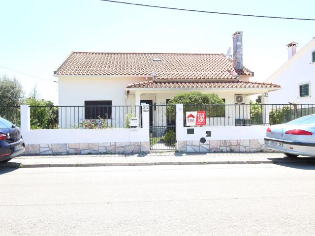 Moradia, 4 quartos, Setúbal, São Lourenço e São Si 124m² Azeitão São Lourenço E São Simão