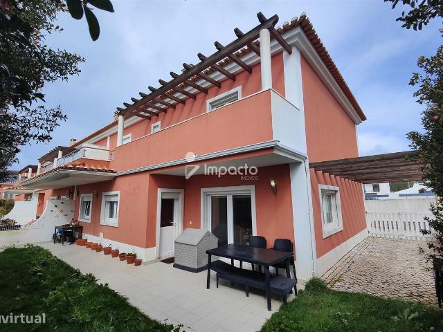 Moradia 5 assoalhadas em Sintra pronta a habitar