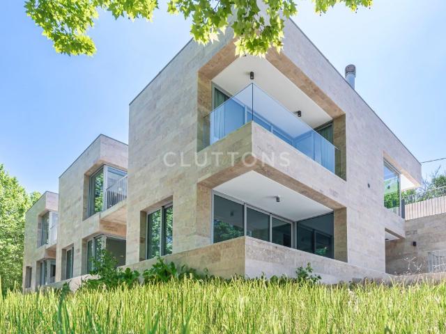 Moradia 6 quartos, linhas contemporâneas, Jardim e Piscina. 604m² Sintra Santa Maria E São Miguel