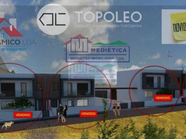 Moradias Unifamiliares tipo T3 em Alfândega da Fé | 26072269145