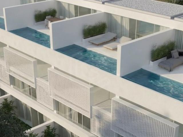 Moradias com Acabamentos de Luxo em Zona Central de Vilamoura, Algarve