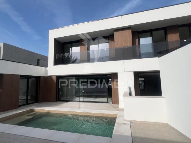 MORADIAS DE LUXO T3+1 COM PISCINA TURIZ, VILA VERDE LOTE 3