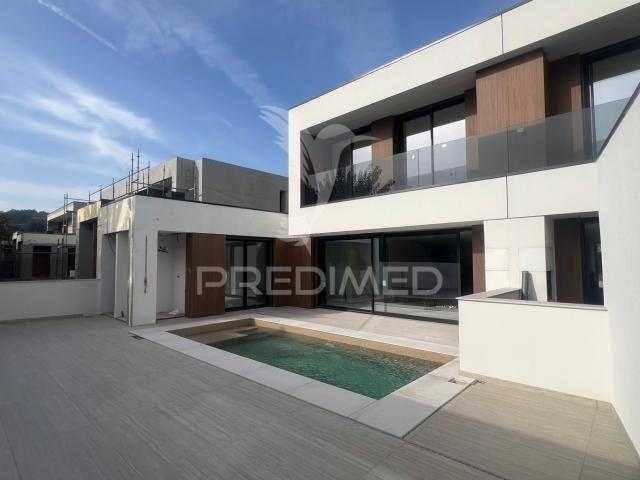 MORADIAS DE LUXO T3+1 COM PISCINA TURIZ, VILA VERDE LOTE 2