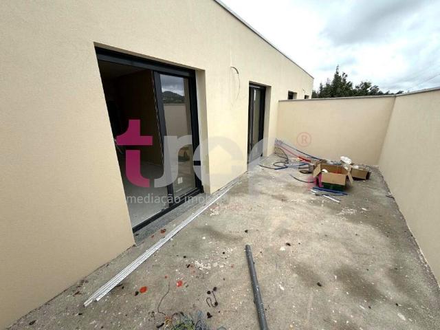 MORADIAS GEMINADAS NOVAS TÉRREAS T1+1 BARCELINHOS